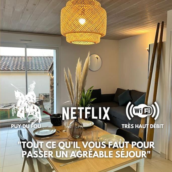 Puy Du Fou Apartment Лес Хербиерс Екстериор снимка